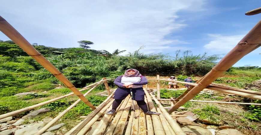 Paket Outbound Adventure Trekking Sentul Bogor