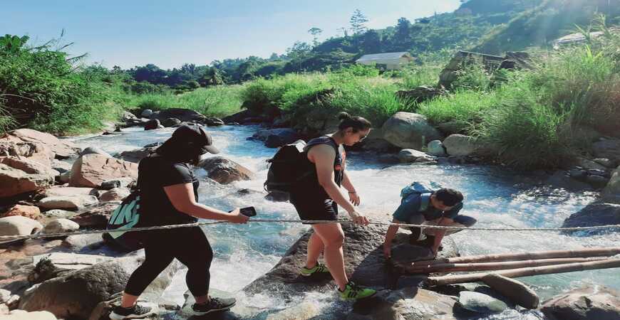 Paket Outbound Adventure Trekking Sentul Bogor
