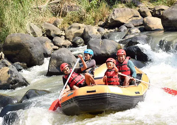 Rafting Arus Liar Sukabumi